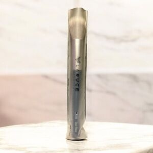 ⭐️ Laruce Duo Fiber Brush